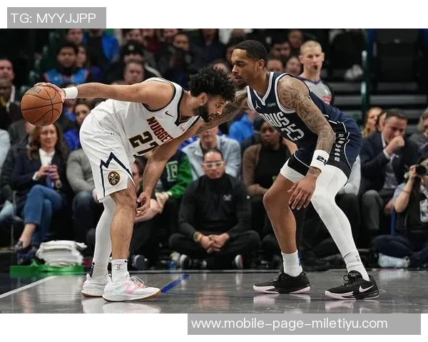 下半场助攻狂潮贾马尔穆雷23分5板引领球队逆转胜利 下半场助攻狂潮贾马尔穆雷23分5板引领球队逆转胜利