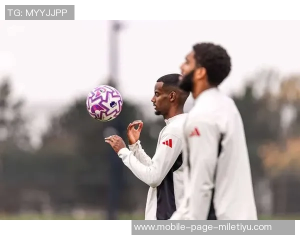 伊萨克状态低迷近15场比赛仅打入1球引发关注 伊萨克状态低迷近15场比赛仅打入1球引发关注