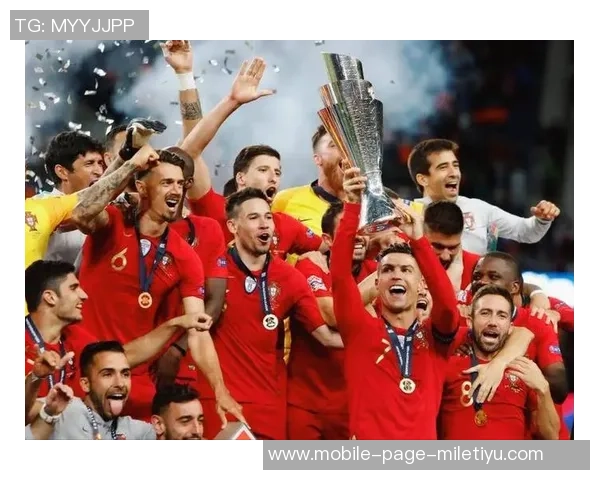 C罗荣获葡萄牙环球声望奖在社交媒体分享喜悦与感激之情